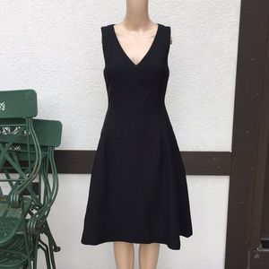 Banana Republic black dress 4 tall fit and flare